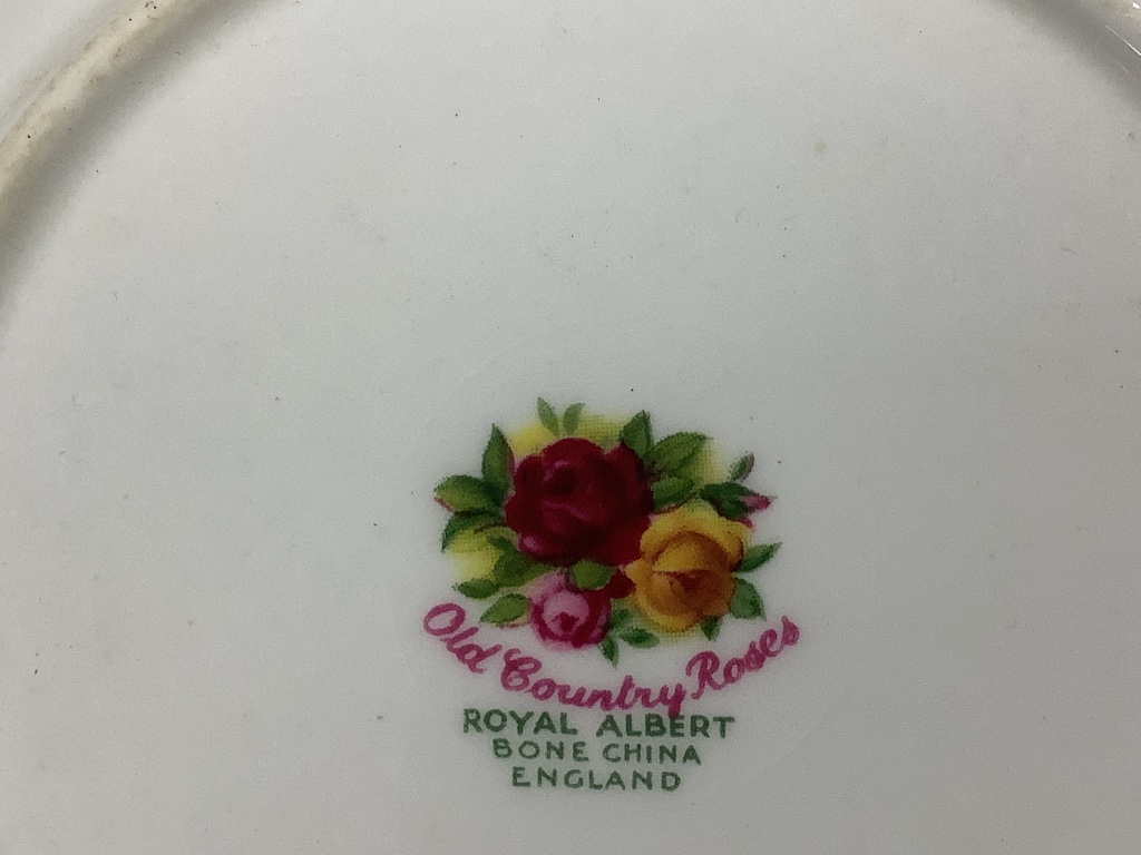 A Royal Albert 'Old Country Rose' tea and dinner service